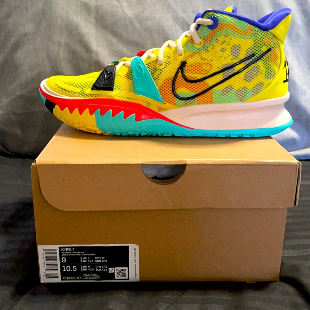 Yellow Kyrie 7 Basketball Shoes